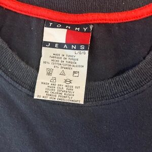 Vintage Tommy Hilfiger t-shirt Unisex